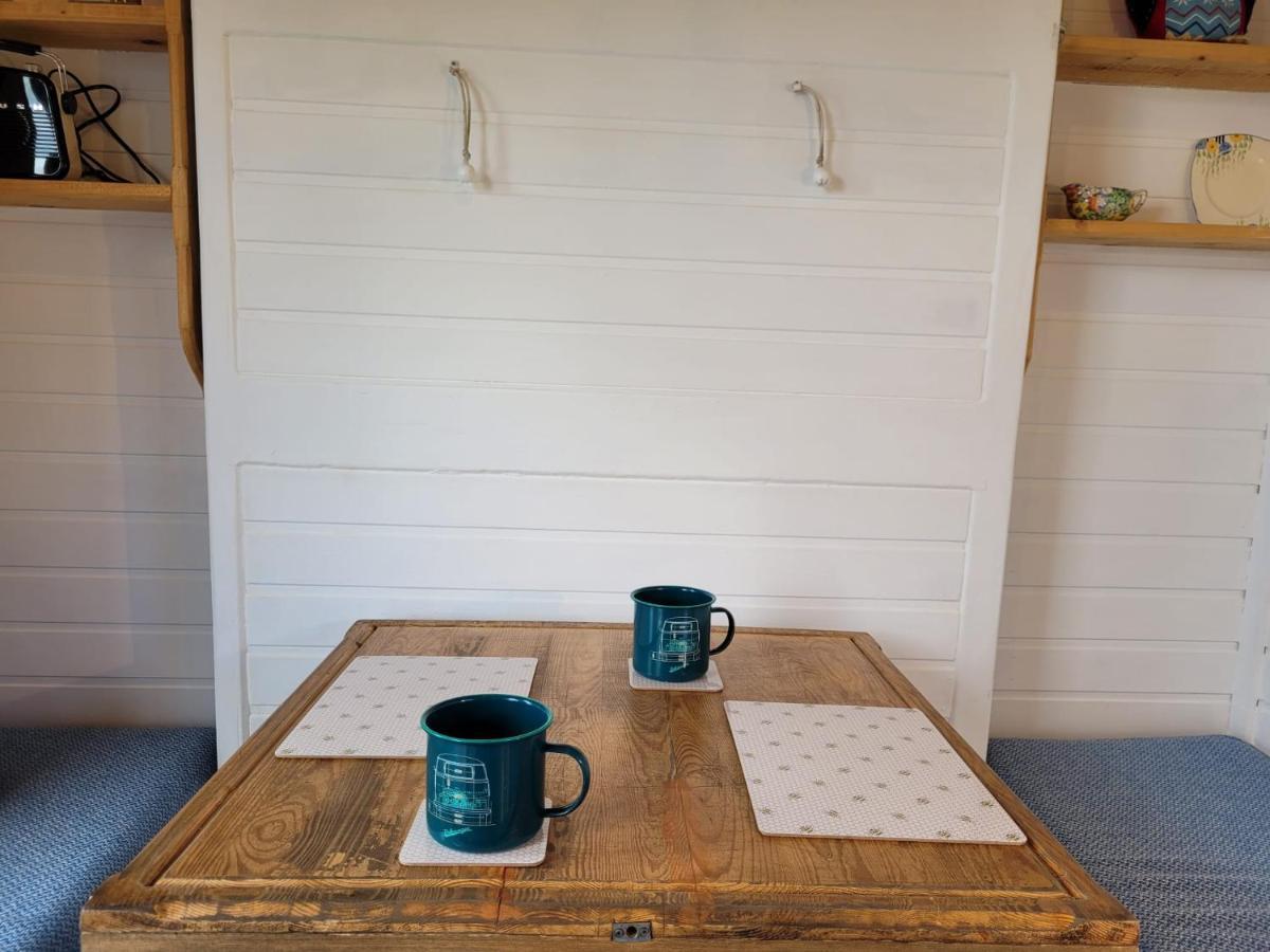 The Shepherds Hut At Forestview Farm Greenisland Zewnętrze zdjęcie